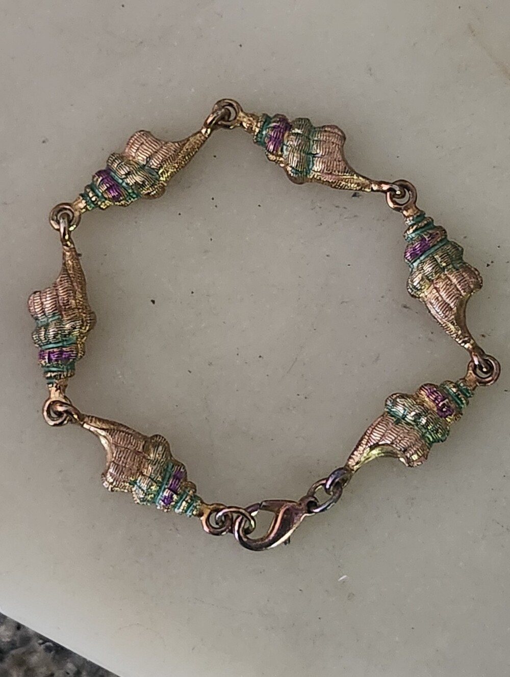 Stylish Gold-Tone Multicolor Shell Link Bracelet - 7 Inches